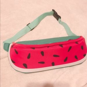 Fanny pack